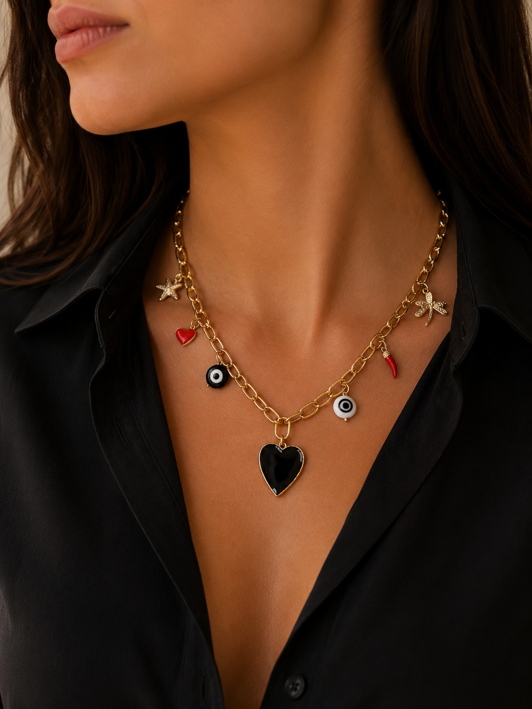 COLLAR CHARMS CORAZÓN NEGRO