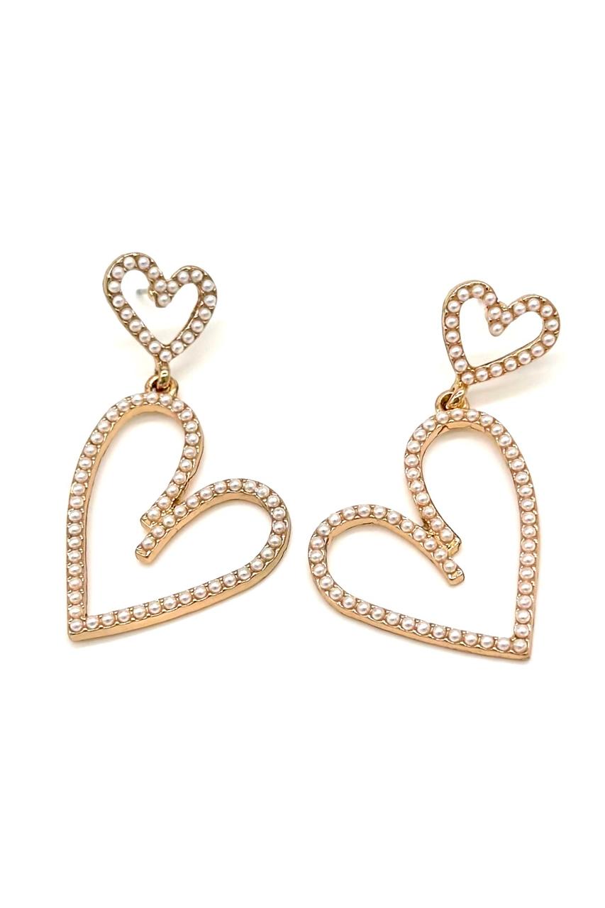 ARETES DOBLE CORAZÓN PERLA