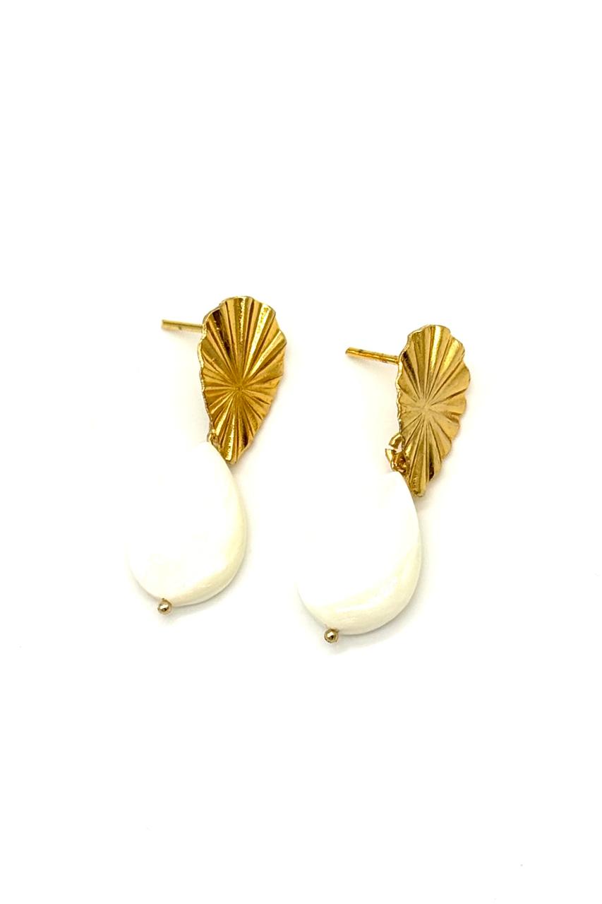 ARETES NÁCAR BRONCE ORO