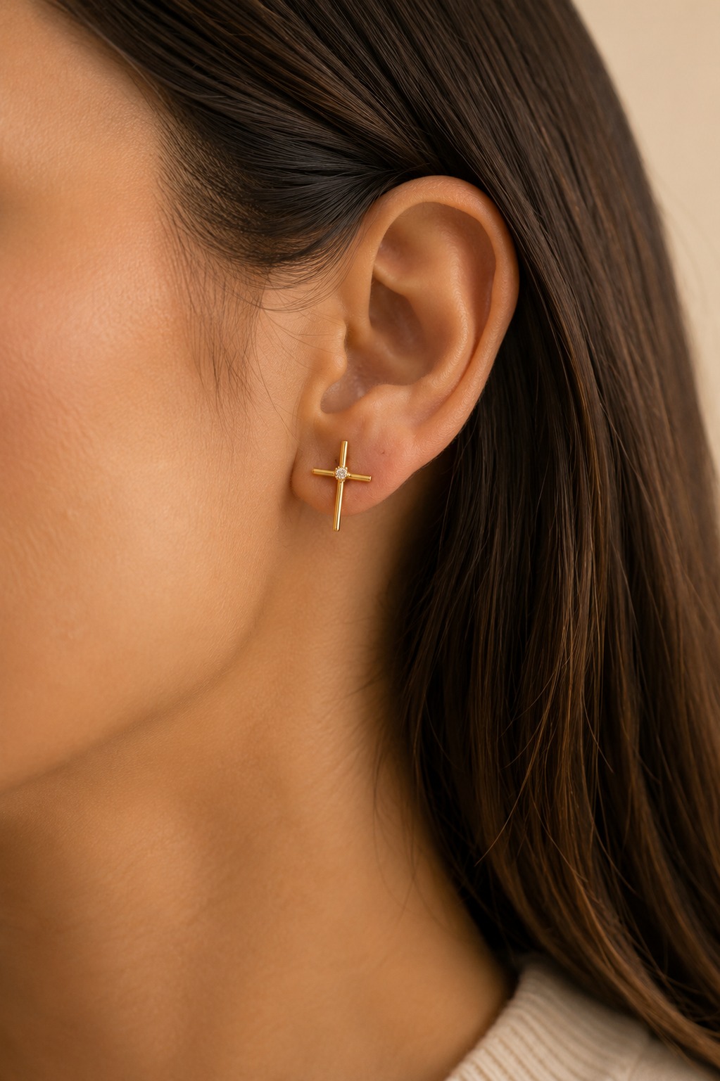 ARETES CRUZ CIRCÓN ORO LAMINADO 18K