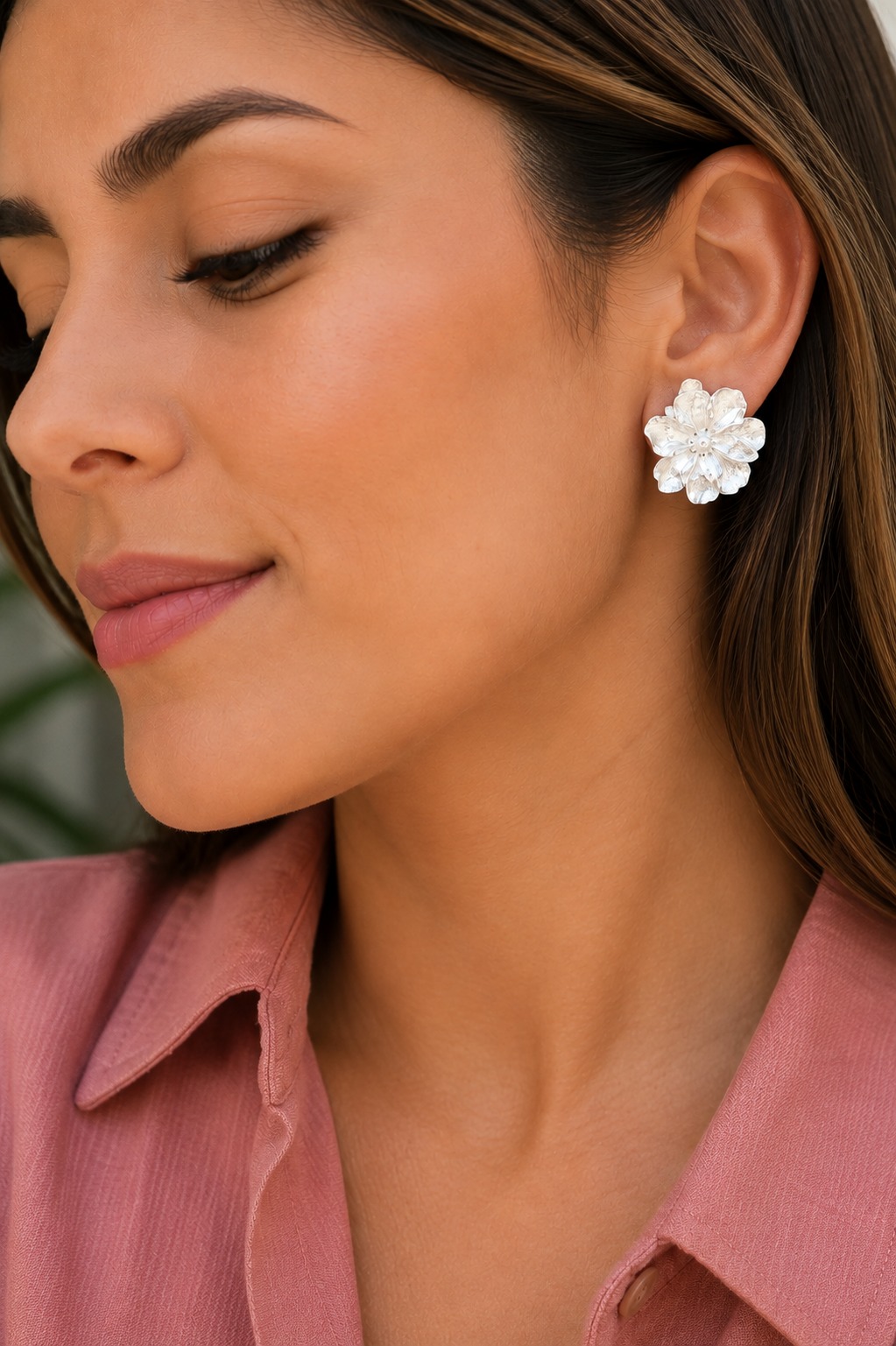 ARETES FLOR NACARADOS
