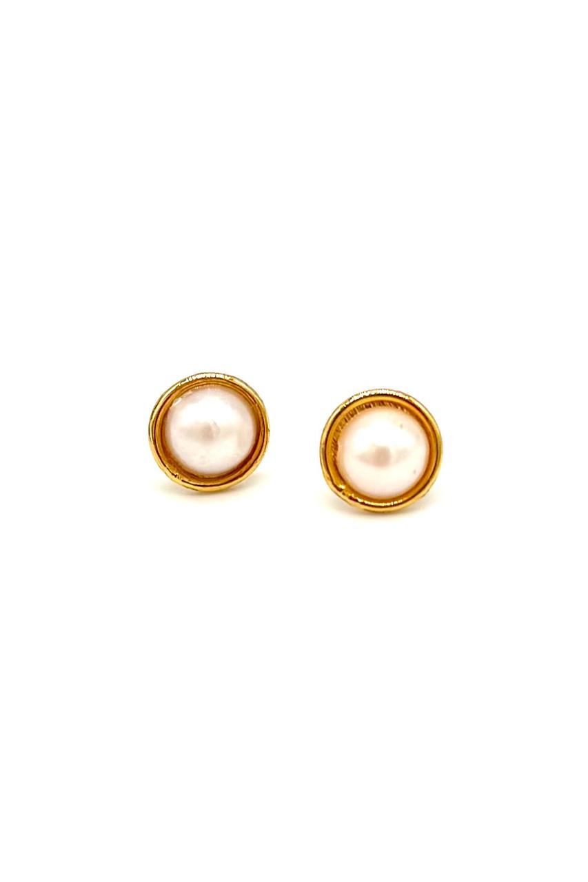 ARETES MEDIA PERLA BRONCE ORO