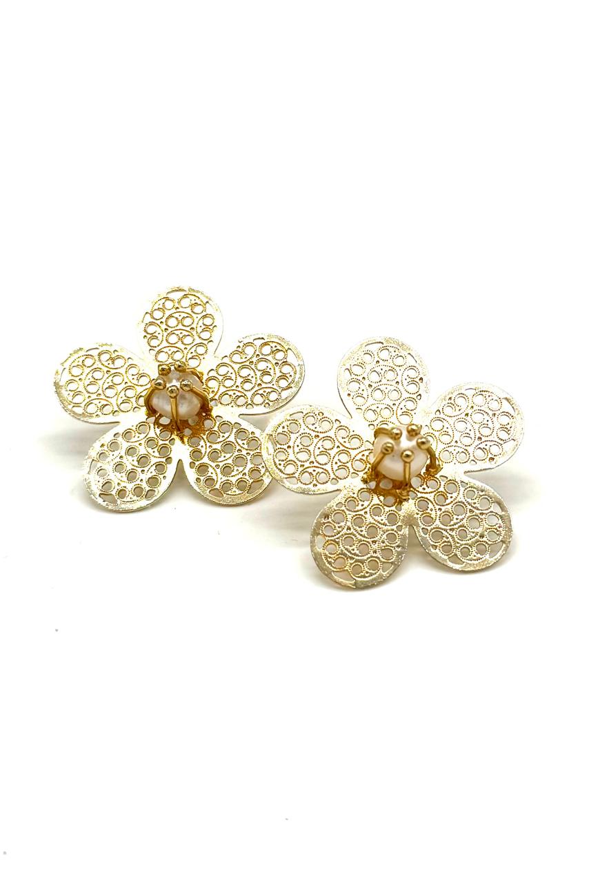 ARETES FLOR PERLA CULTIVADA BRONCE ORO