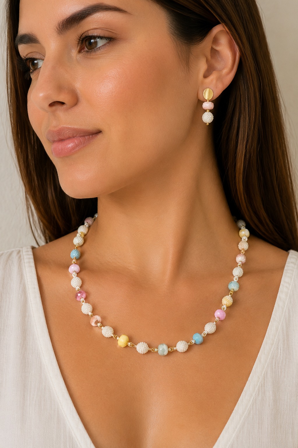 COLLAR MORITAS CRISTA PIEDRA