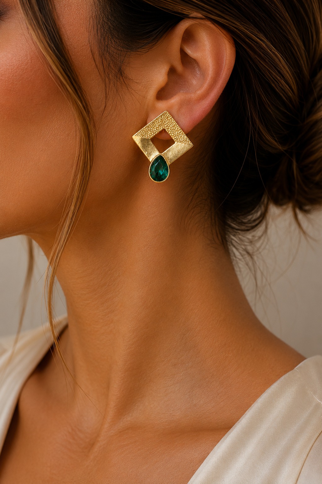ARETES ROMBO SAMAC BAÑO 24K