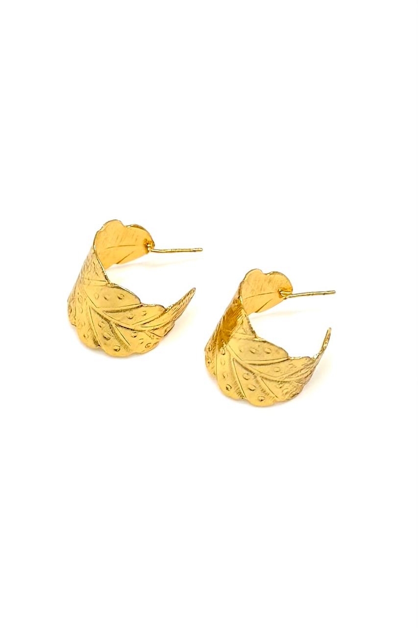 ARETES HOJA MARTILLADA BRONCE ORO
